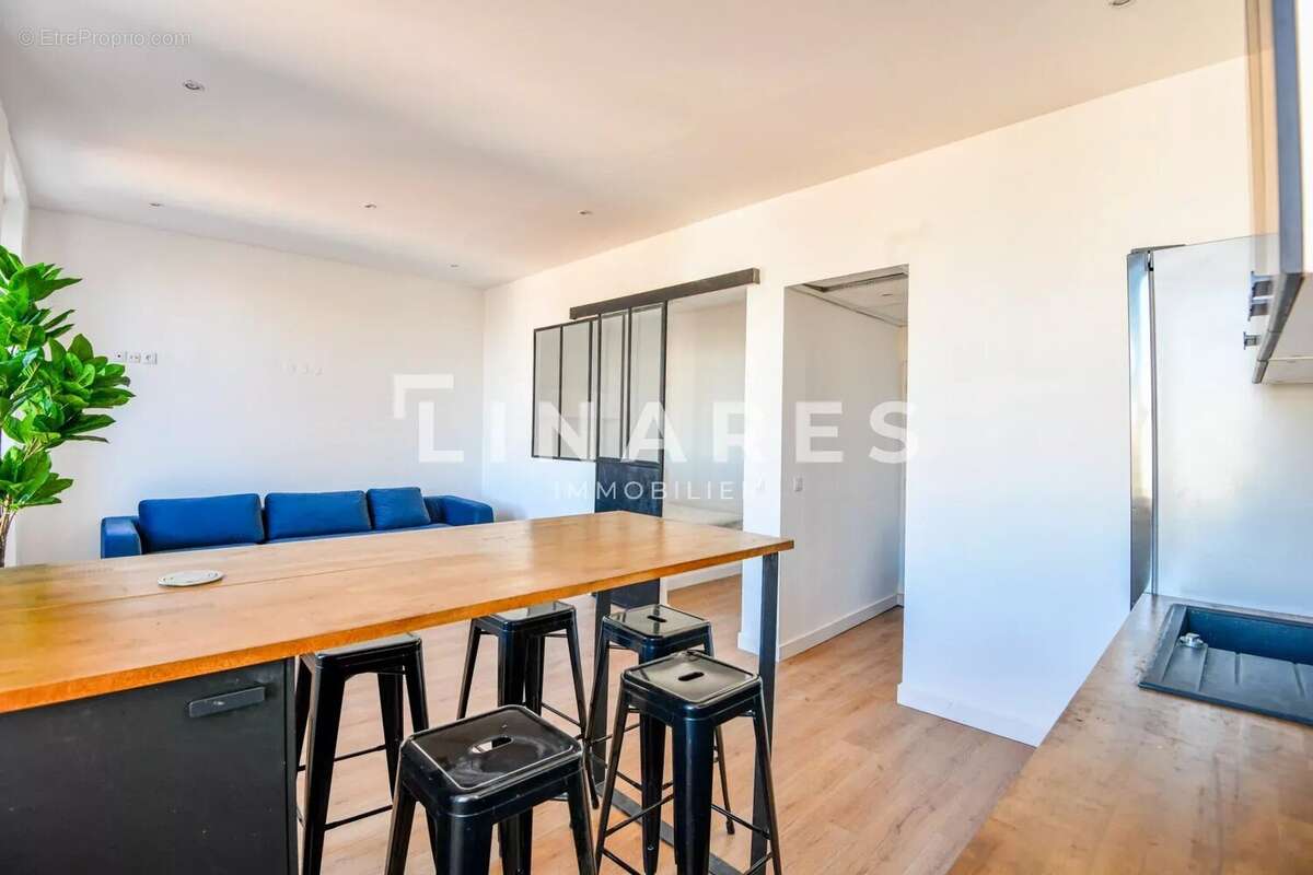 Appartement à MARSEILLE-7E