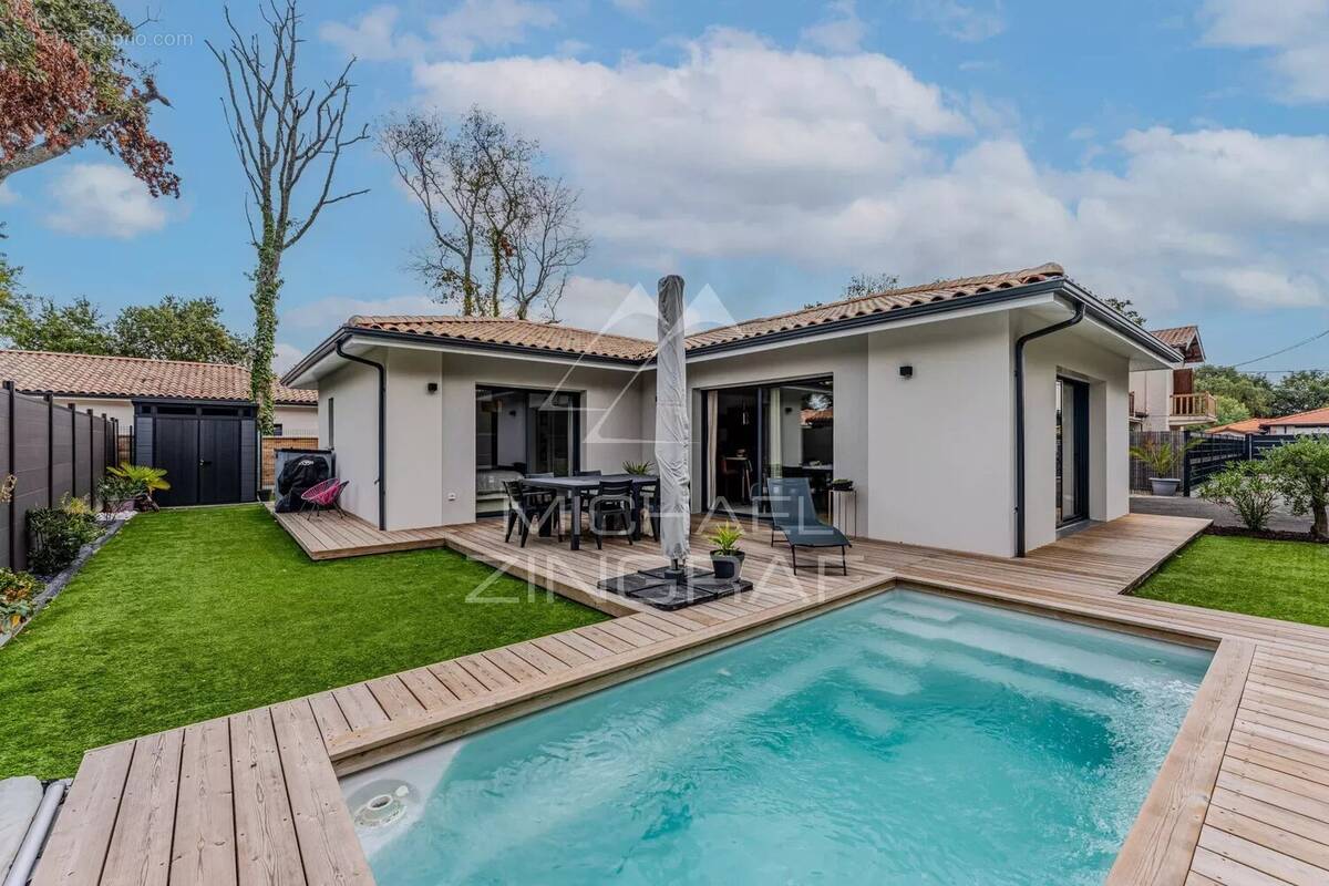 Maison à GUJAN-MESTRAS