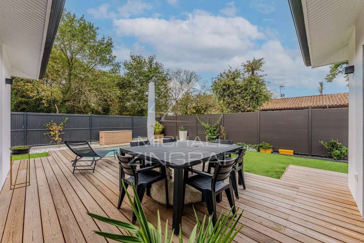 Maison à GUJAN-MESTRAS