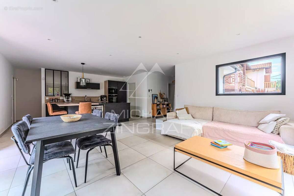 Maison à GUJAN-MESTRAS