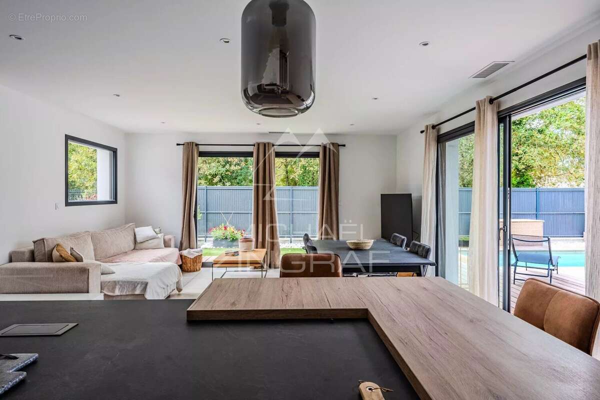 Maison à GUJAN-MESTRAS