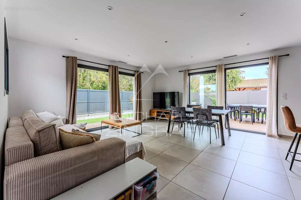 Maison à GUJAN-MESTRAS