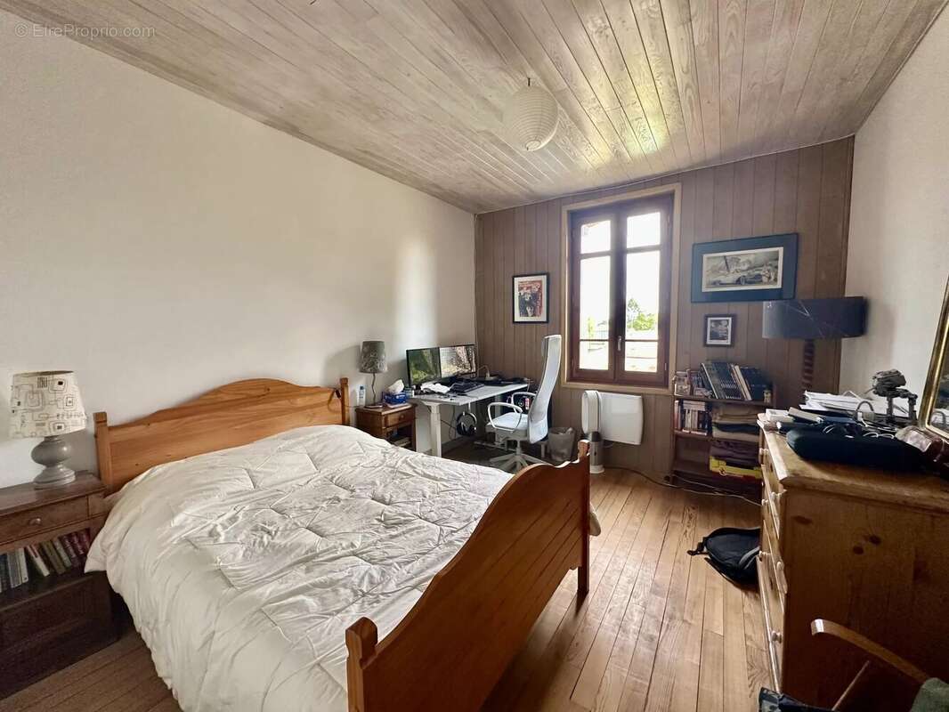 Maison à SAINT-GIRONS-D&#039;AIGUEVIVES