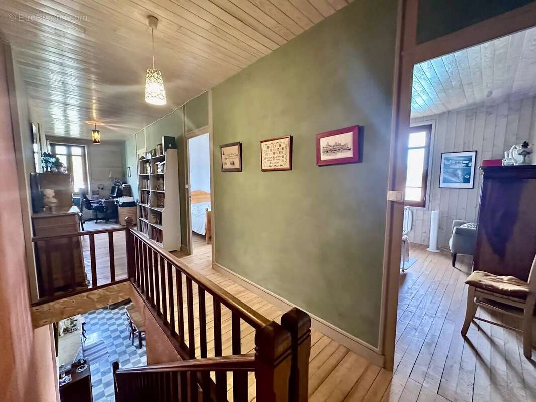 Maison à SAINT-GIRONS-D&#039;AIGUEVIVES