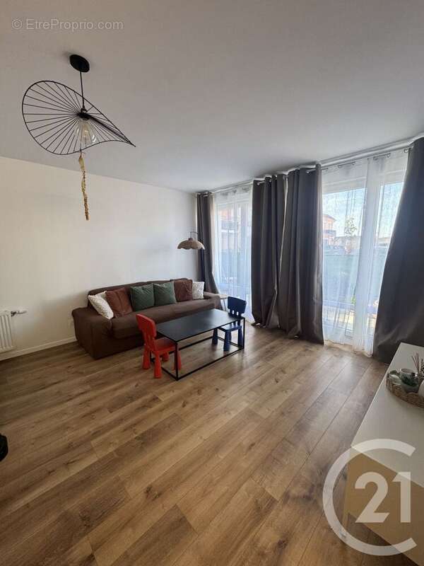 Appartement à MESSY