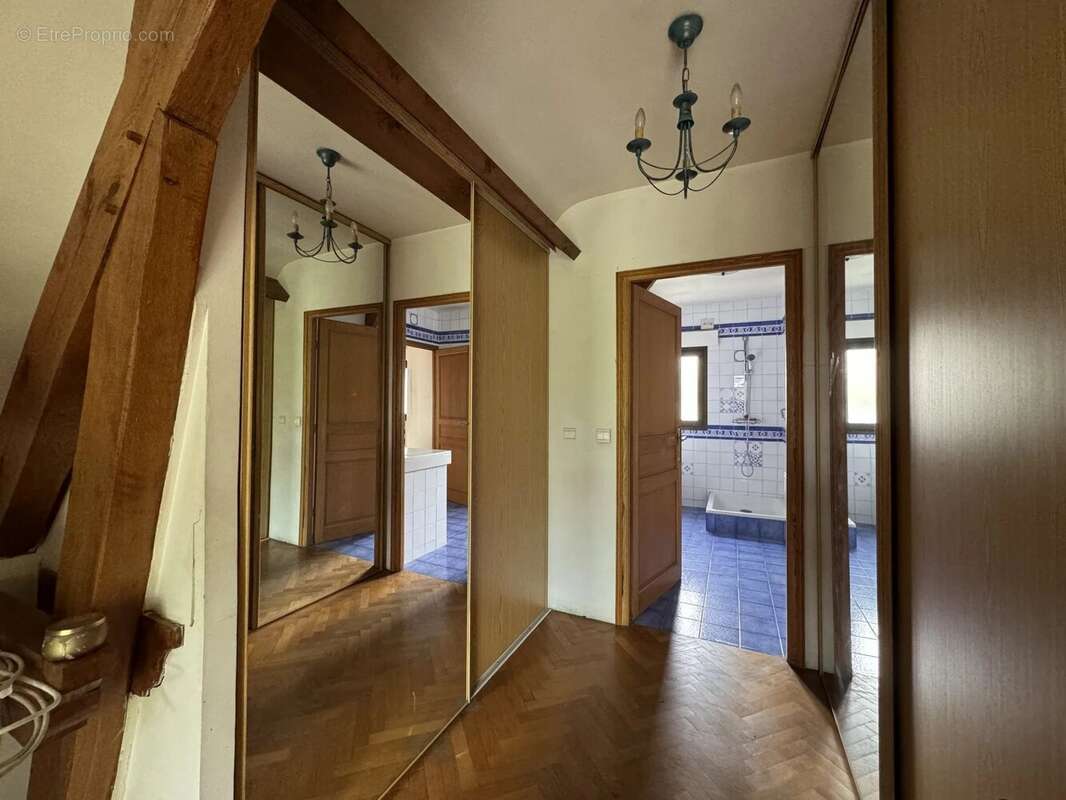 Maison à L&#039;HAY-LES-ROSES