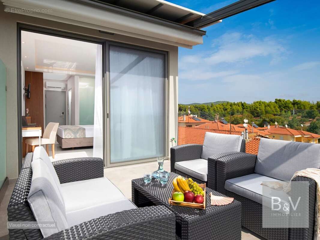 Appartement à ETREMBIERES