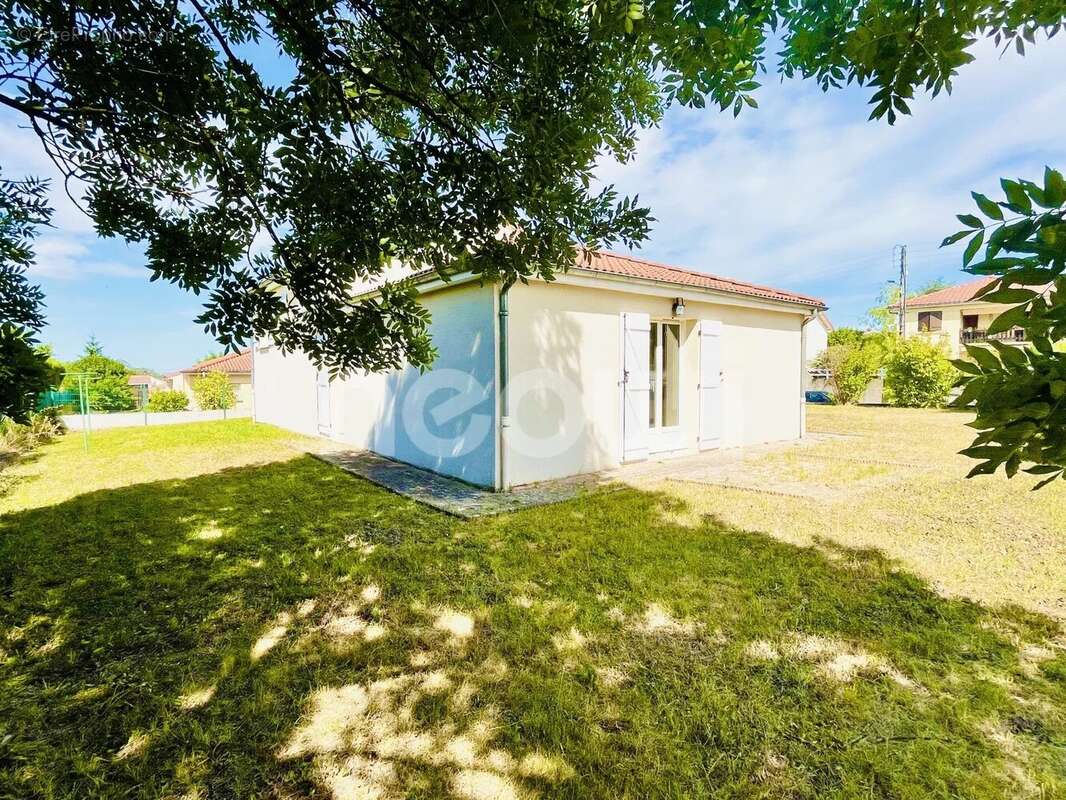 Maison à PONT-DU-CHATEAU