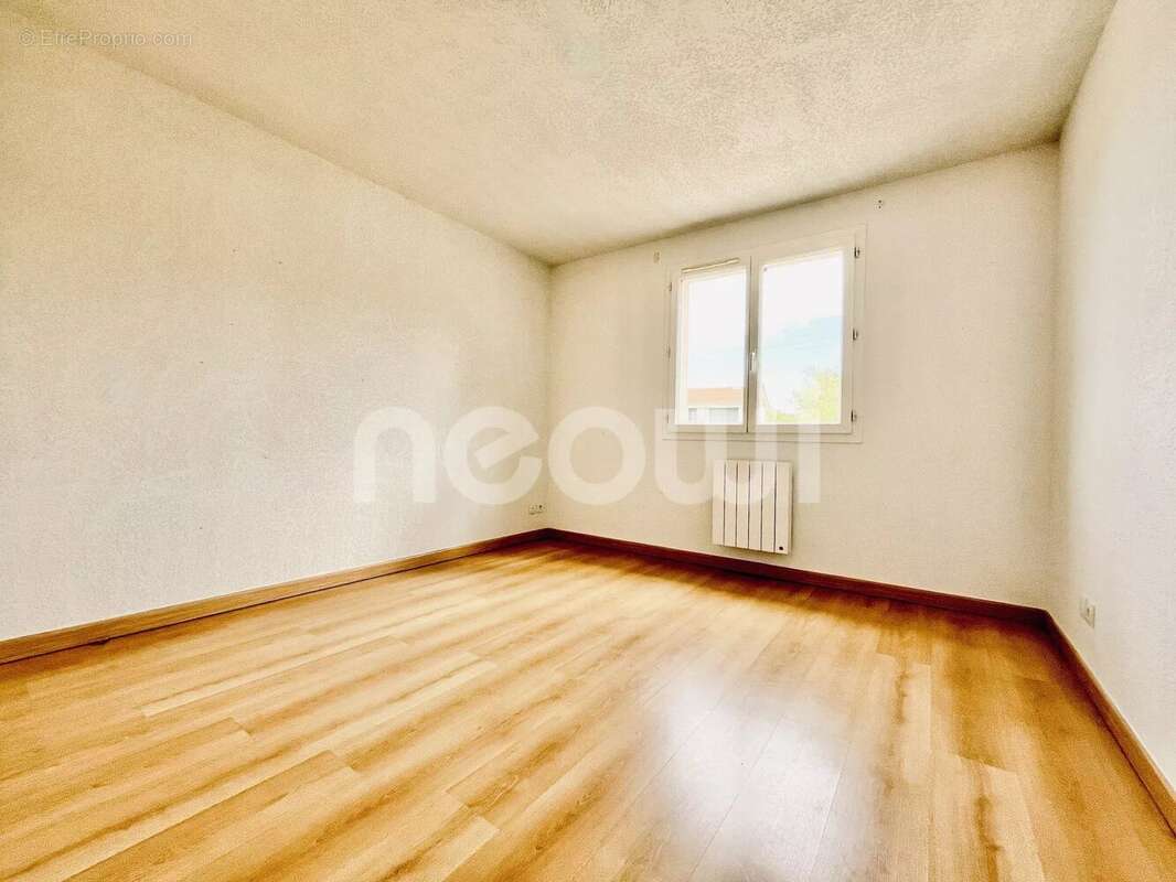 Maison à PONT-DU-CHATEAU