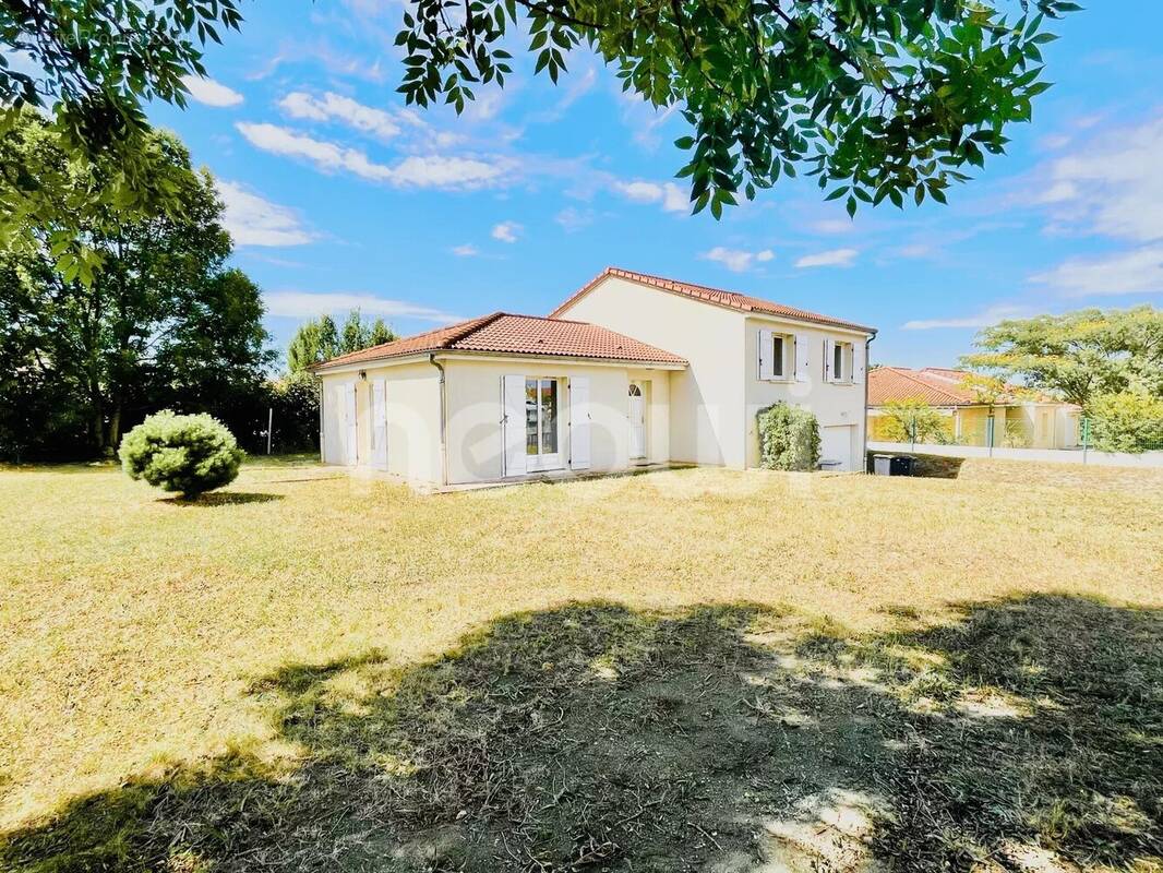 Maison à PONT-DU-CHATEAU