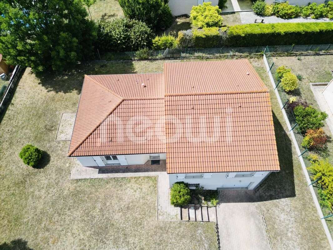 Maison à PONT-DU-CHATEAU