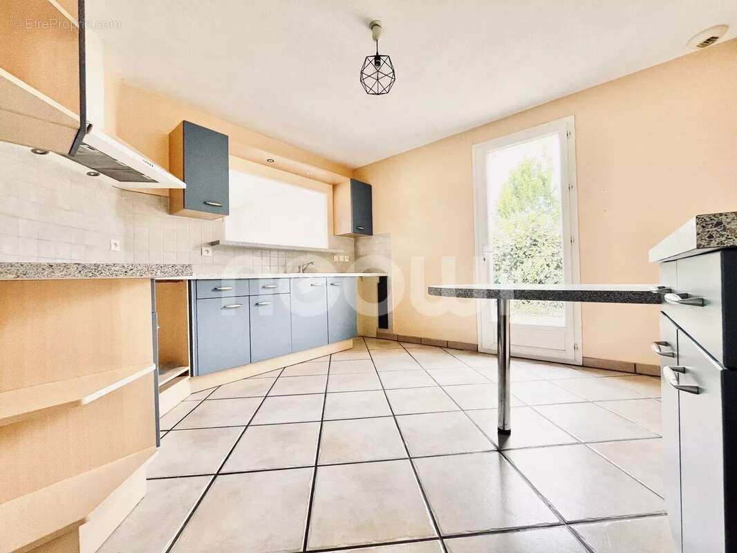 Maison à PONT-DU-CHATEAU