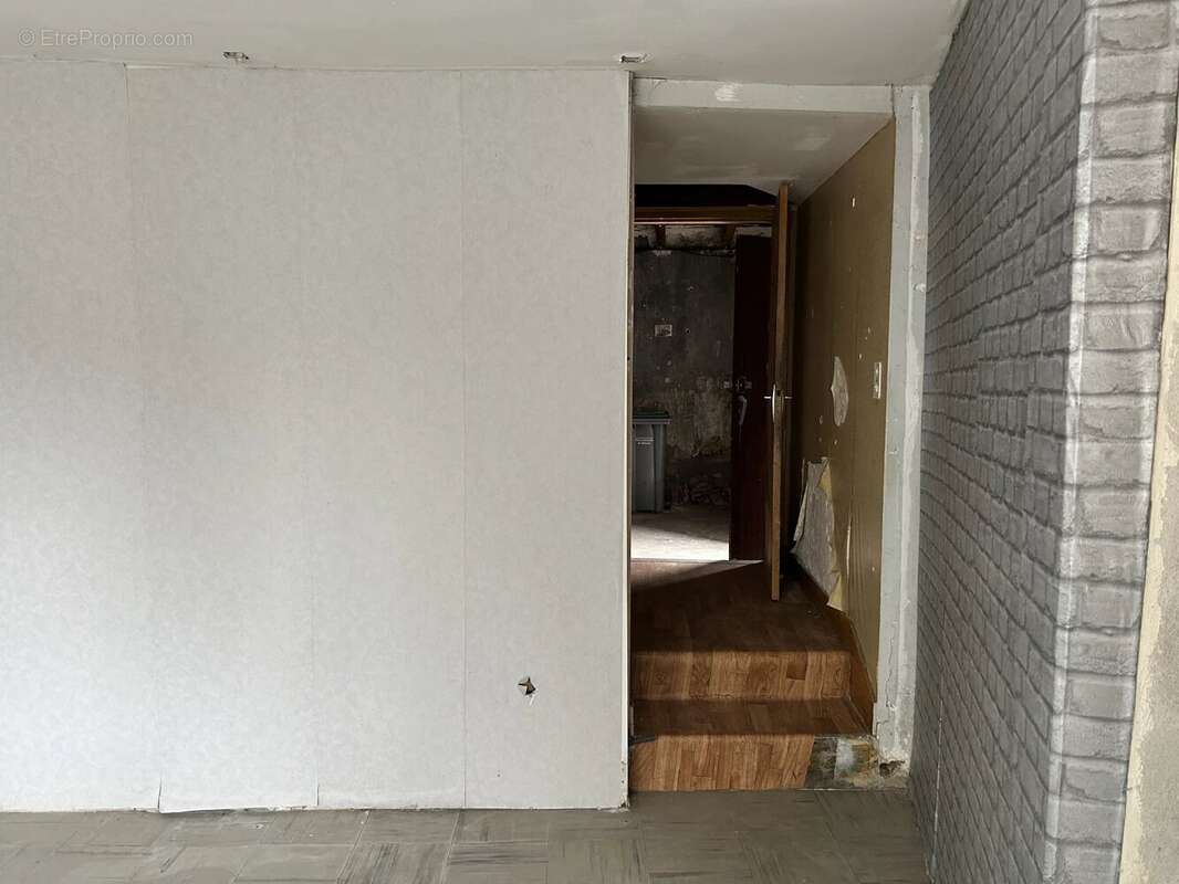 Maison à ARNAC-LA-POSTE