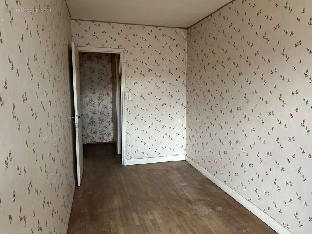 Maison à ARNAC-LA-POSTE