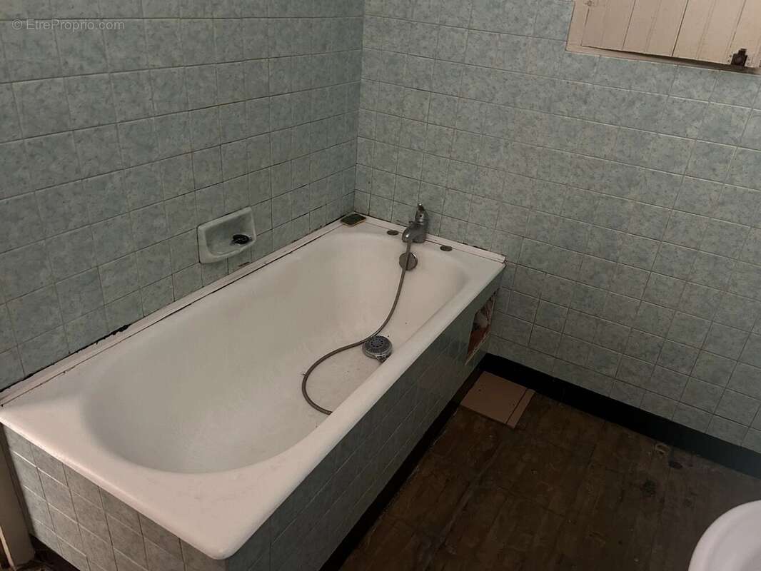 Maison à ARNAC-LA-POSTE