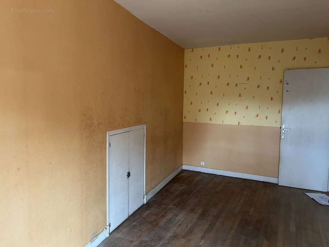 Maison à ARNAC-LA-POSTE