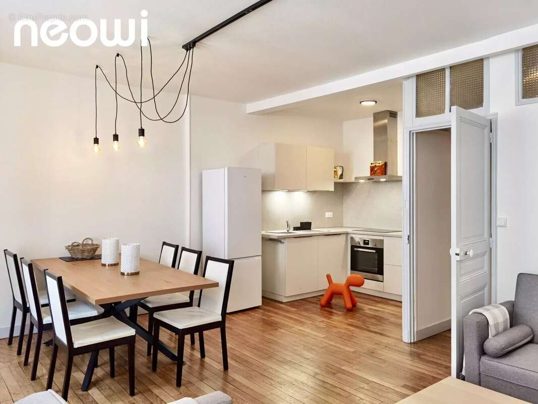 Appartement à VIC-SUR-CERE