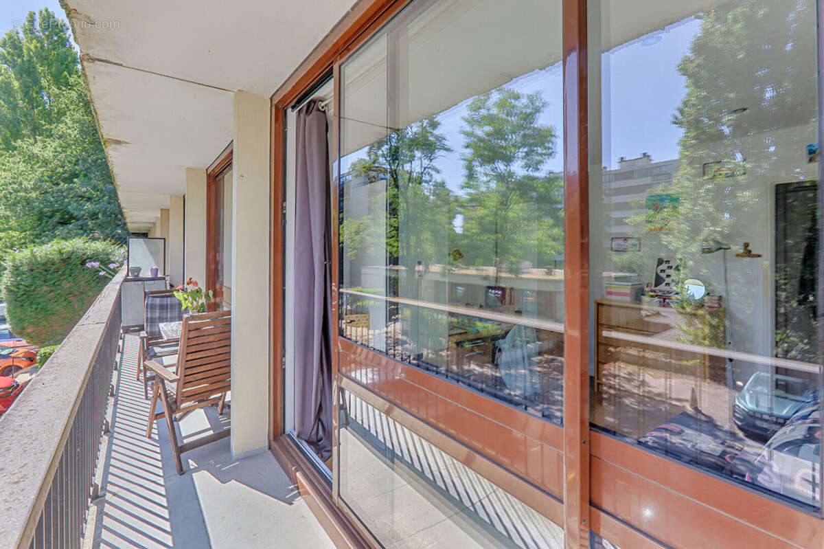 Appartement à FONTENAY-LE-FLEURY