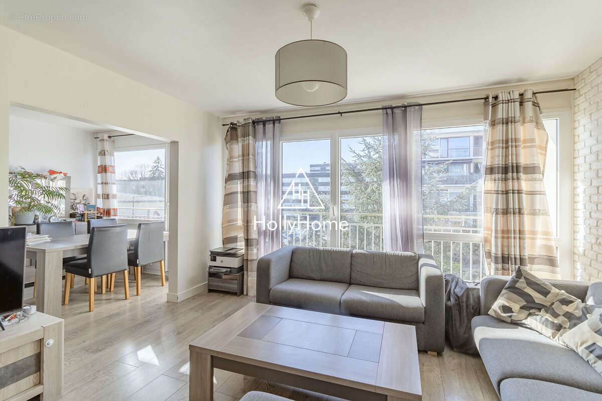 Photo 2 - Appartement à VELIZY-VILLACOUBLAY