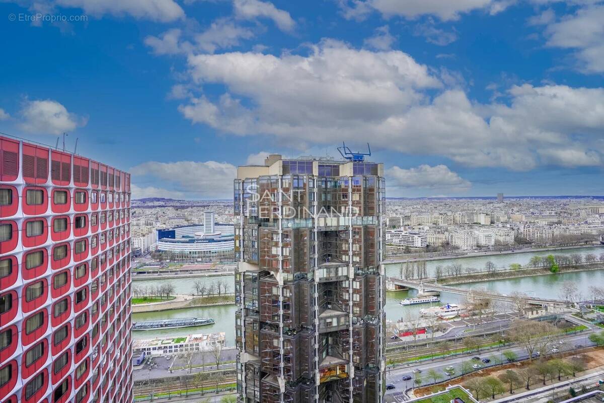 Appartement à PARIS-15E