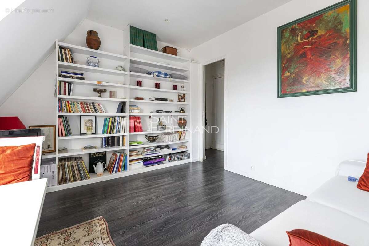 Appartement à PARIS-15E