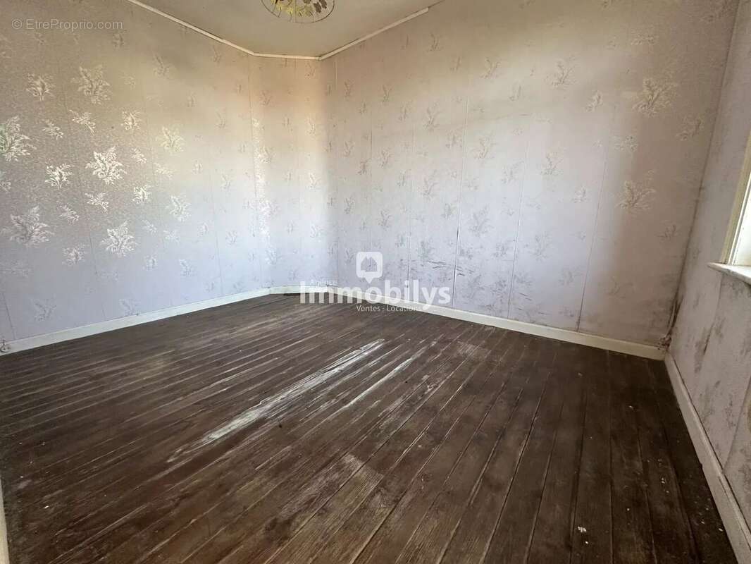 Maison à SIN-LE-NOBLE