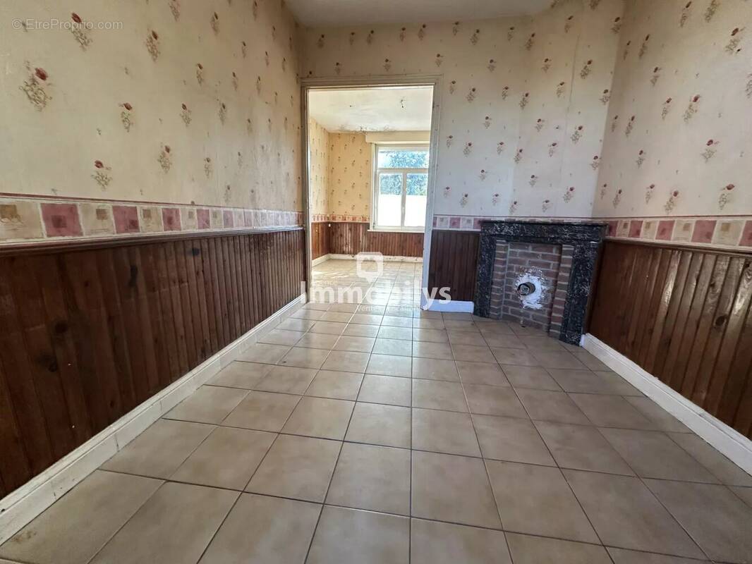 Maison à SIN-LE-NOBLE