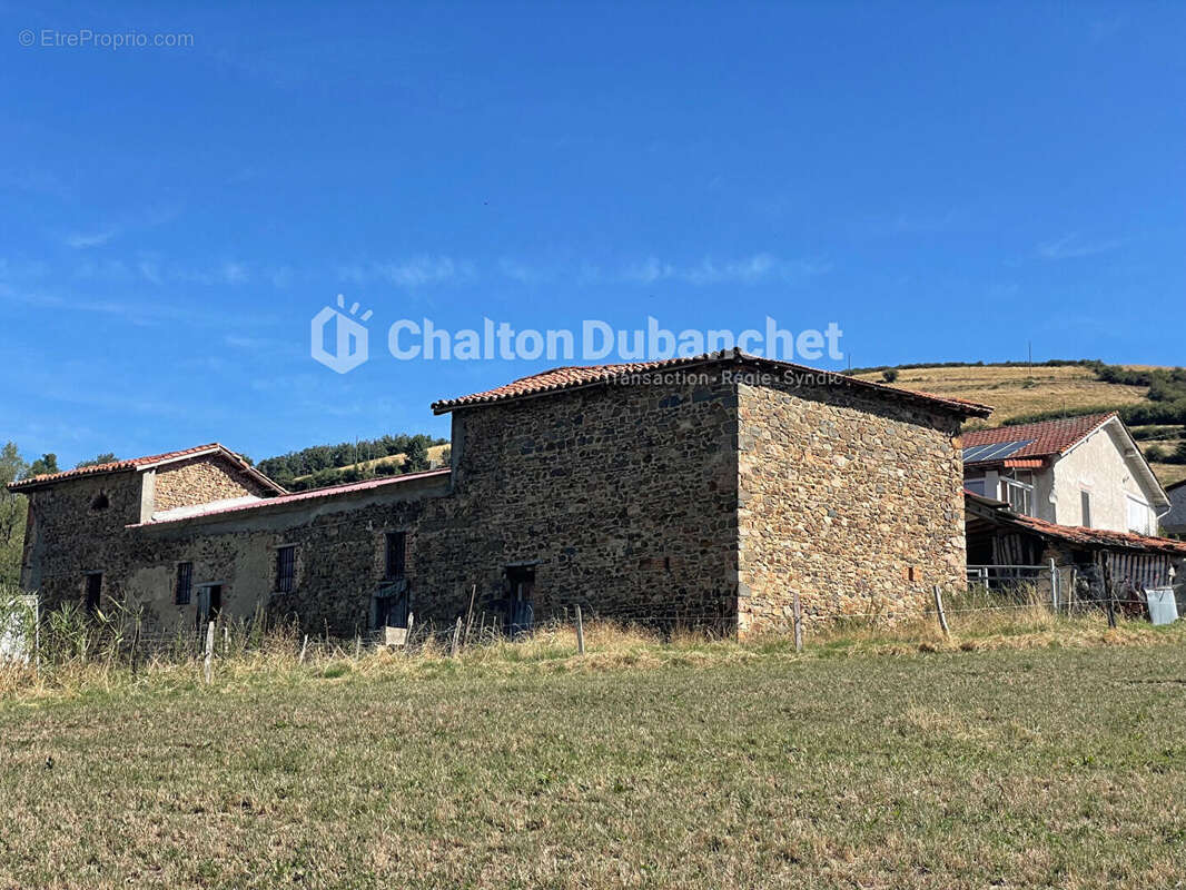 Maison à SAINTE-COLOMBE-SUR-GAND