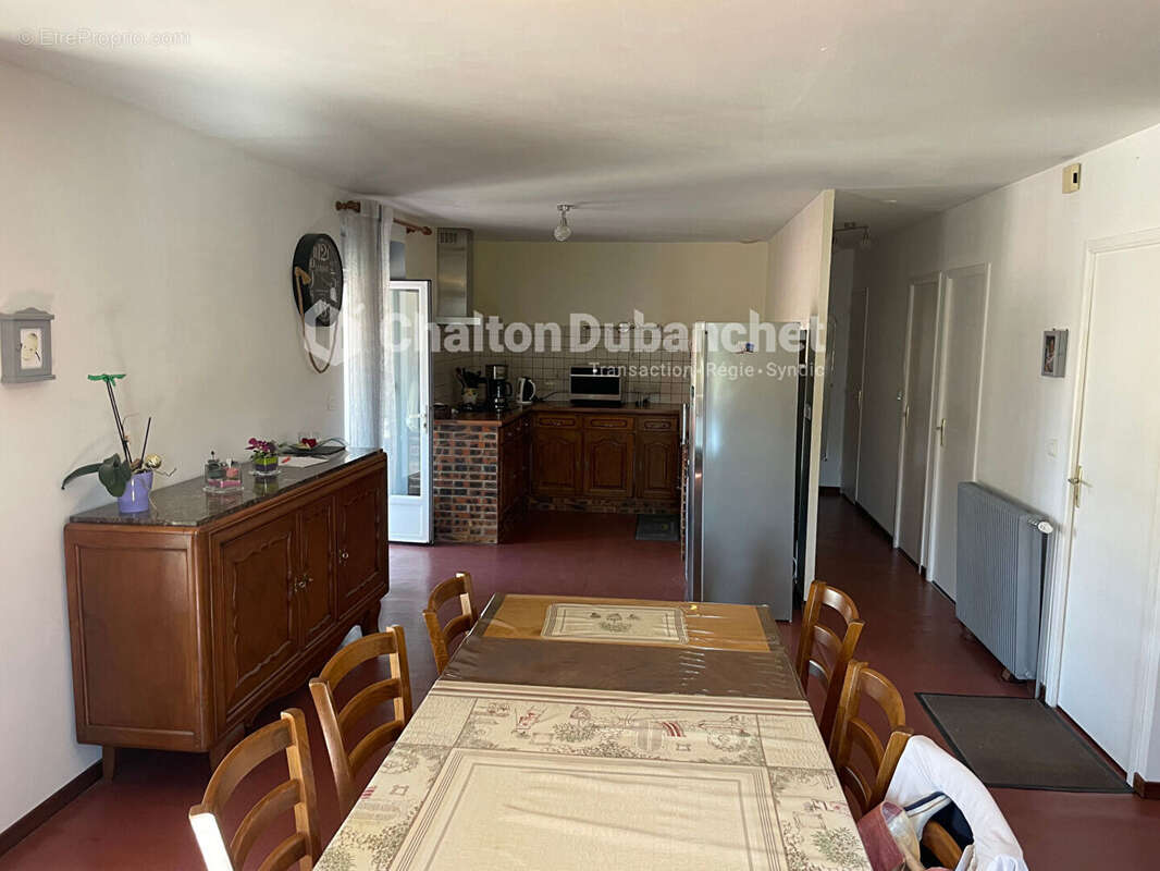 Maison à SAINTE-COLOMBE-SUR-GAND