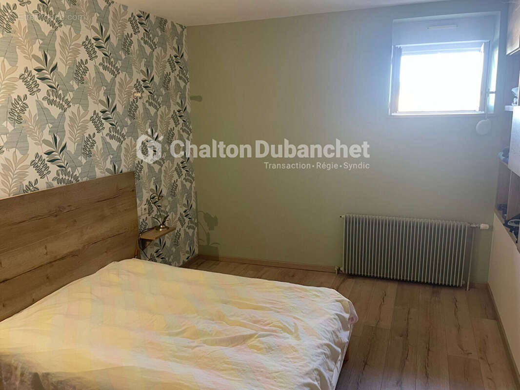 Maison à SAINTE-COLOMBE-SUR-GAND