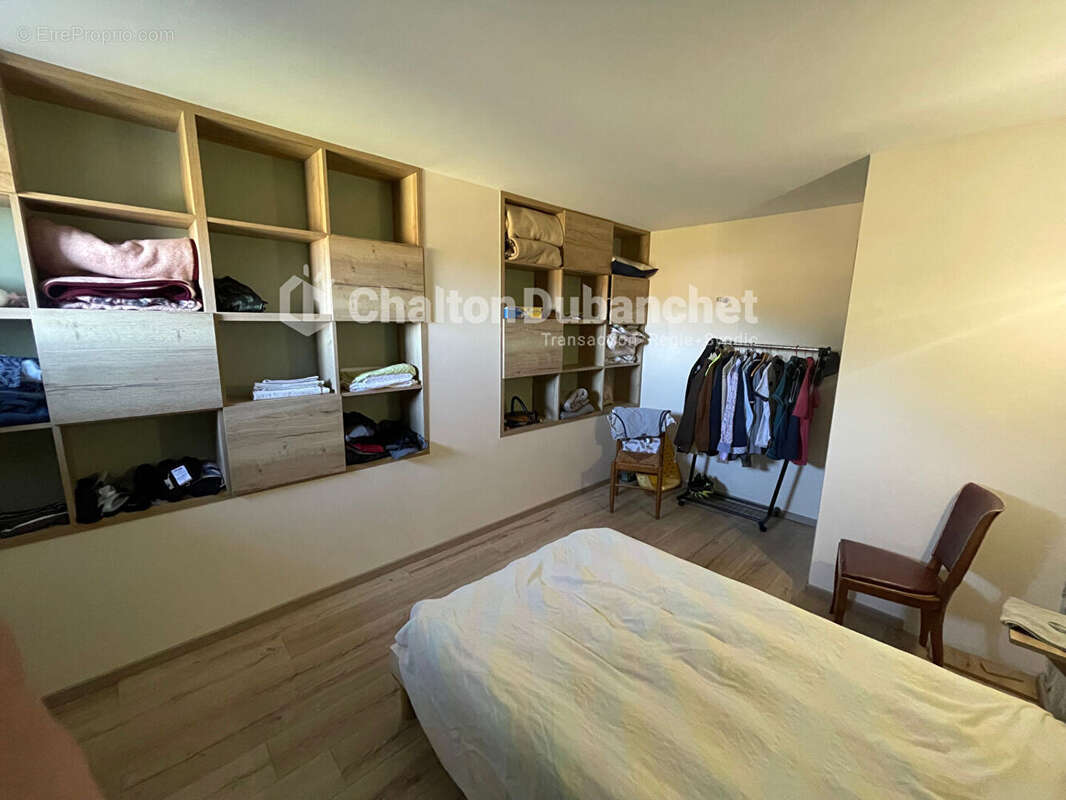 Maison à SAINTE-COLOMBE-SUR-GAND