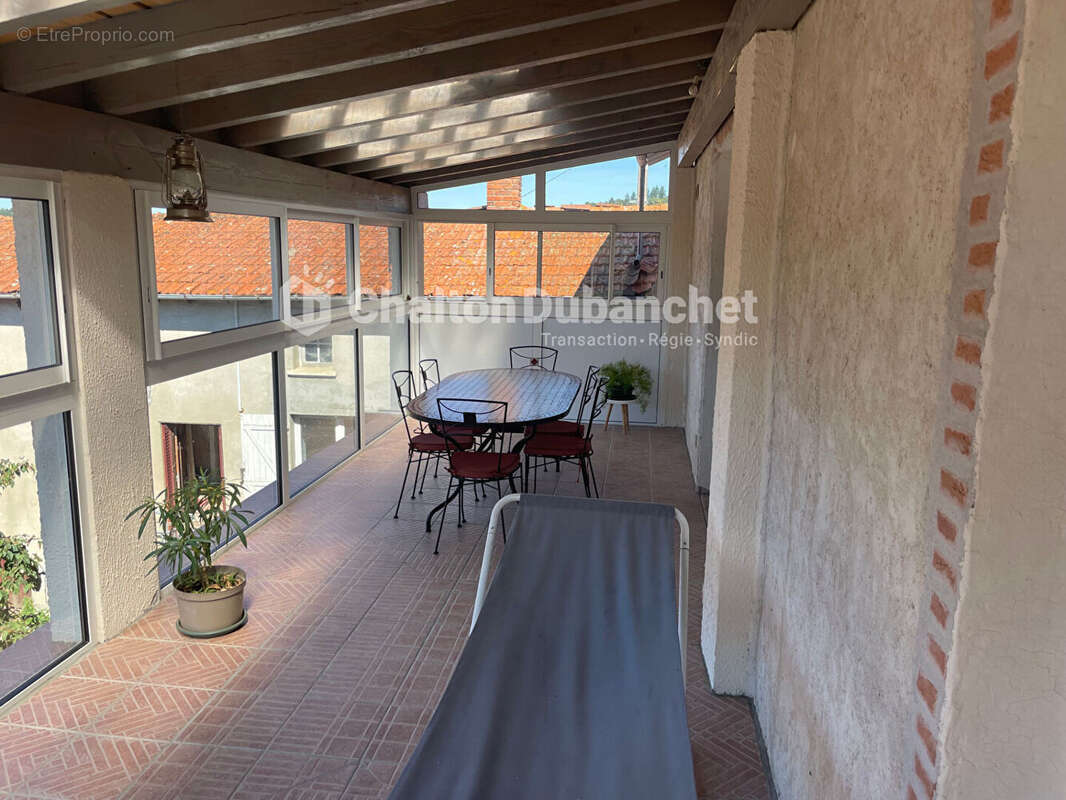 Maison à SAINTE-COLOMBE-SUR-GAND