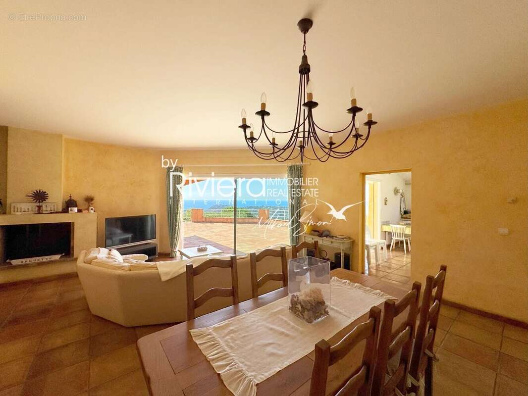 Maison à CAVALAIRE-SUR-MER