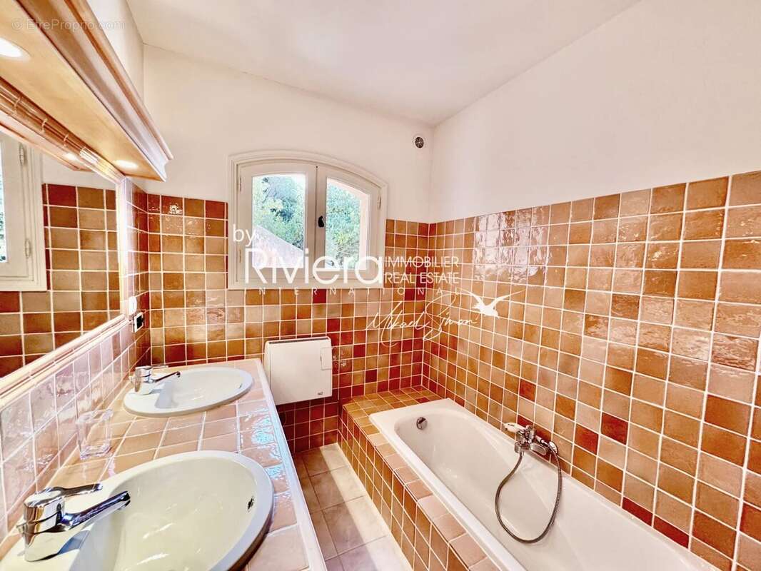 Maison à CAVALAIRE-SUR-MER