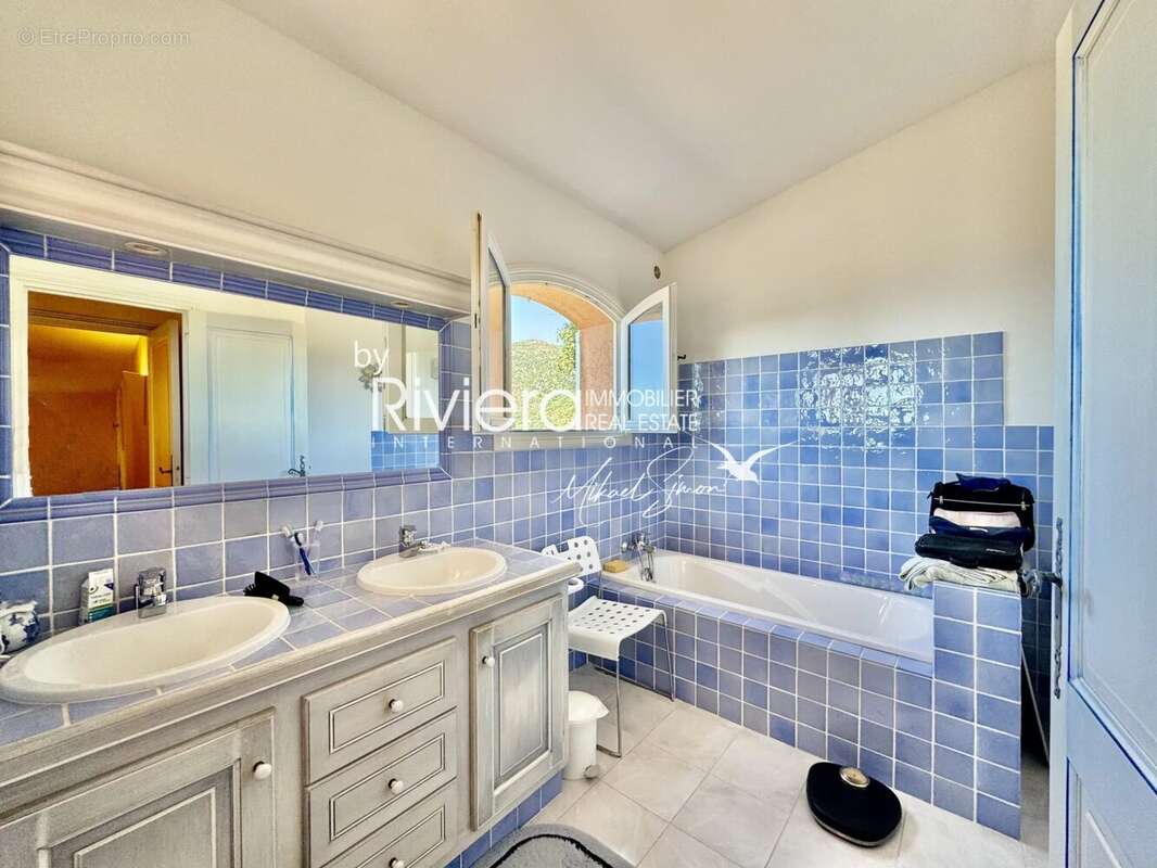 Maison à CAVALAIRE-SUR-MER