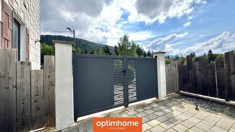 Maison à SAULXURES-SUR-MOSELOTTE