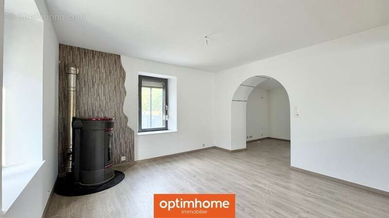 Maison à SAULXURES-SUR-MOSELOTTE