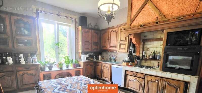 Maison à FONTENOY-LE-CHATEAU