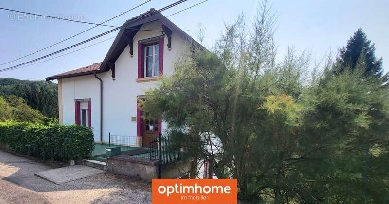 Maison à FONTENOY-LE-CHATEAU