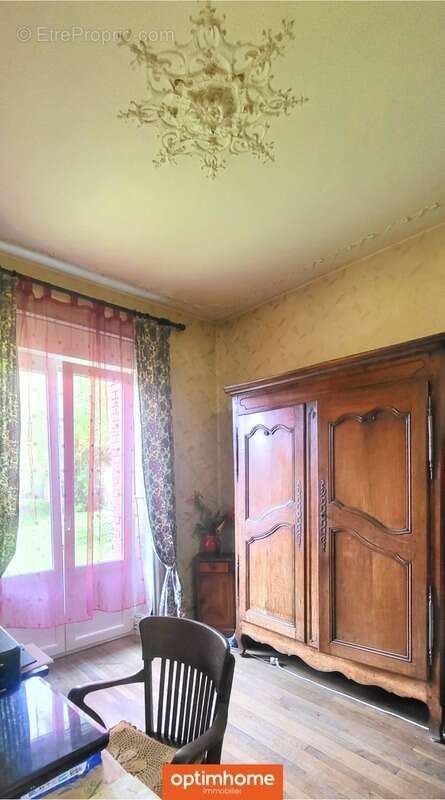 Maison à FONTENOY-LE-CHATEAU