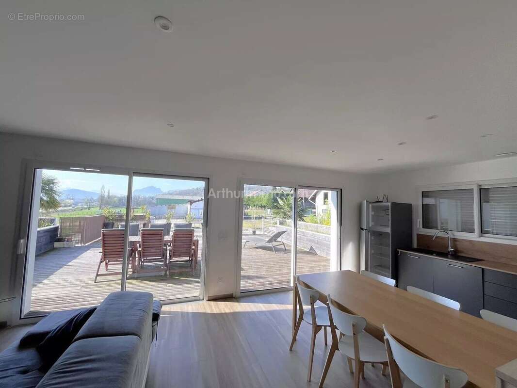 Appartement à VIVIERS-DU-LAC