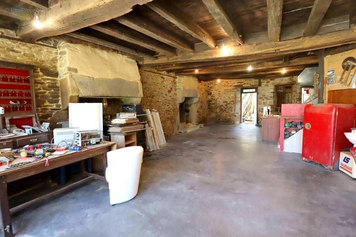 Maison à CARHAIX-PLOUGUER