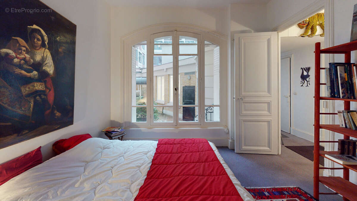 Appartement à PARIS-8E