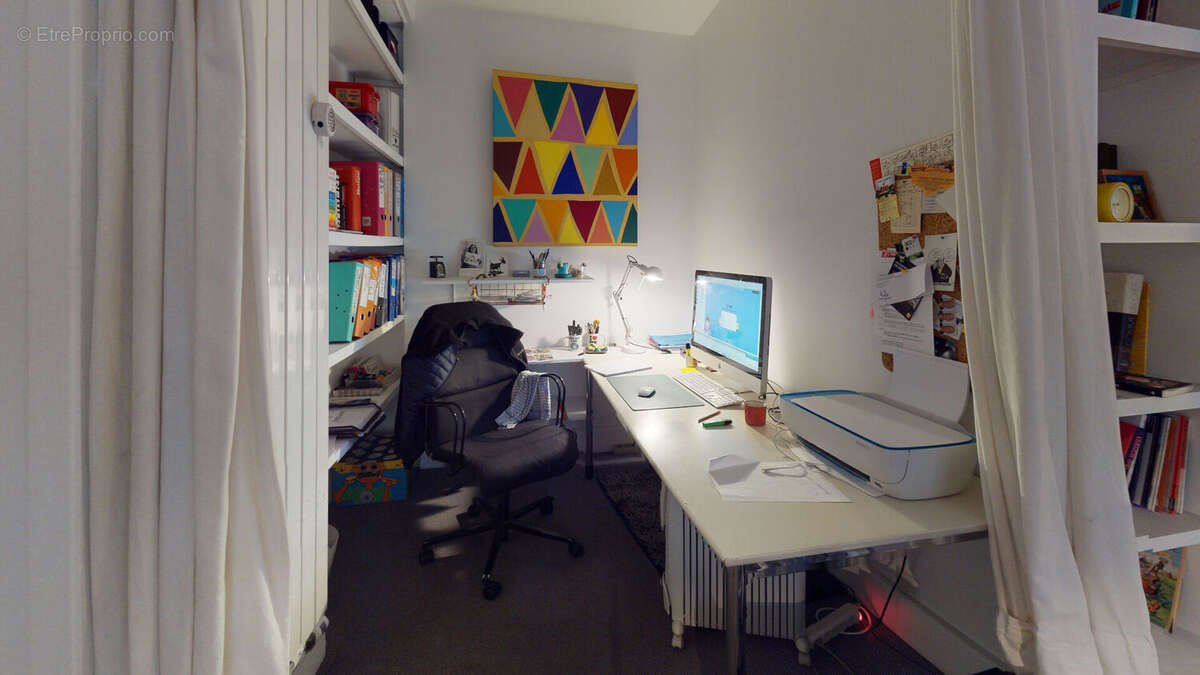 Appartement à PARIS-8E