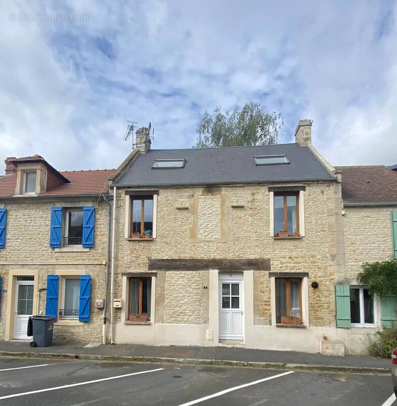 Maison à SALLENELLES