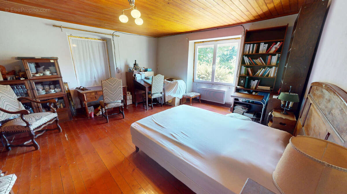 Maison à SAINT-MARTIN-DU-FRENE