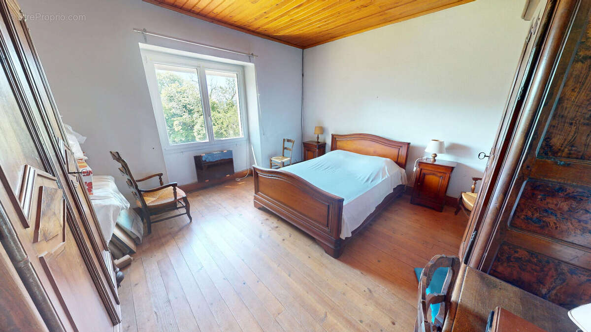 Maison à SAINT-MARTIN-DU-FRENE