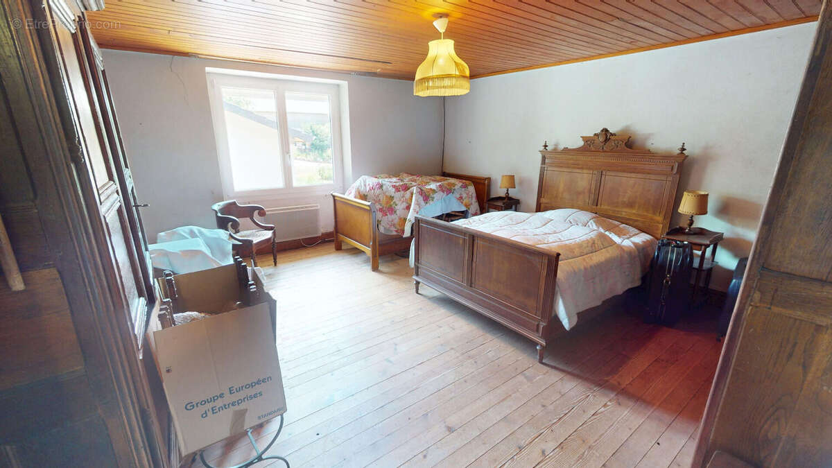 Maison à SAINT-MARTIN-DU-FRENE