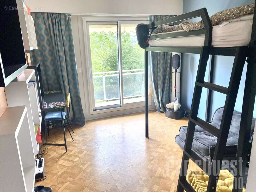 Appartement à SAINT-CLOUD