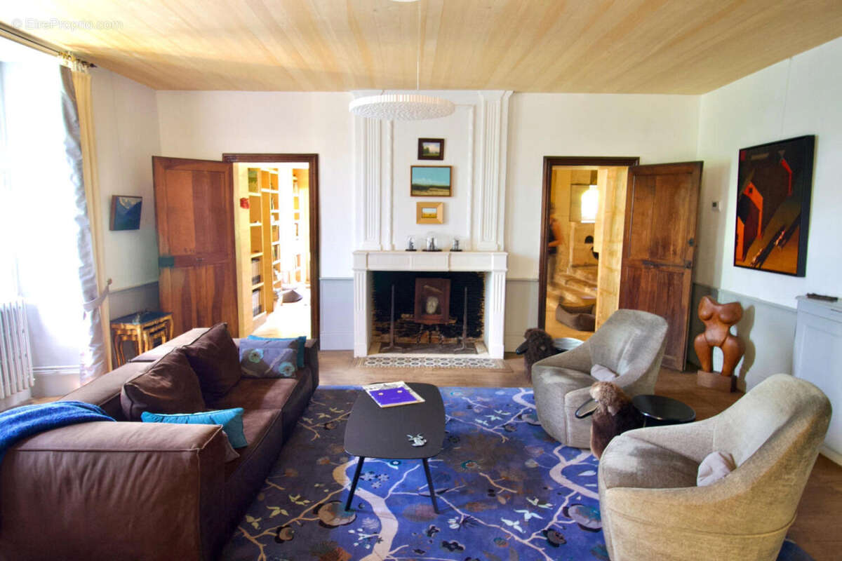 SALON - Maison à MOUTON